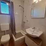 And Saric Apartment *