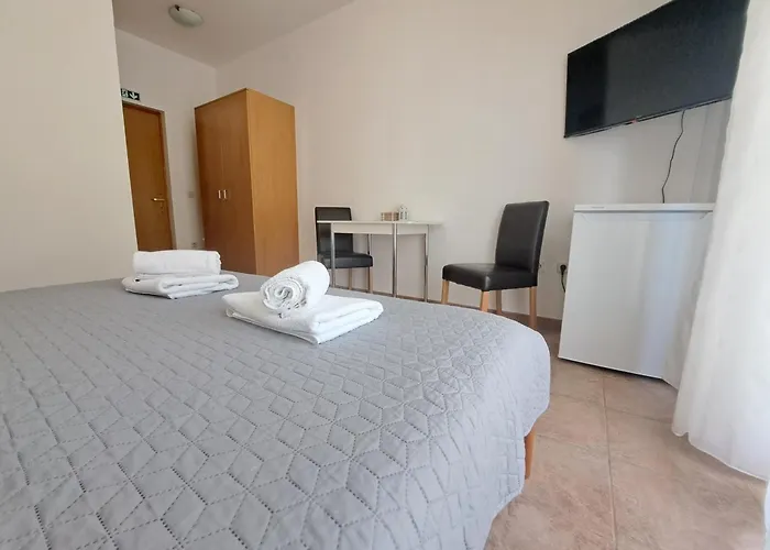 Apartman And Saric *