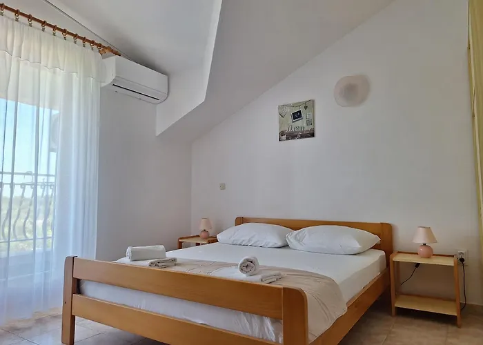 Apartament And Saric