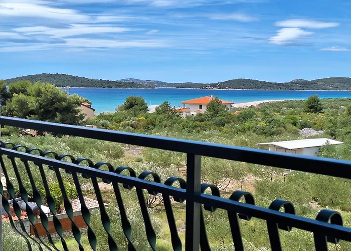 And Saric Apartament *