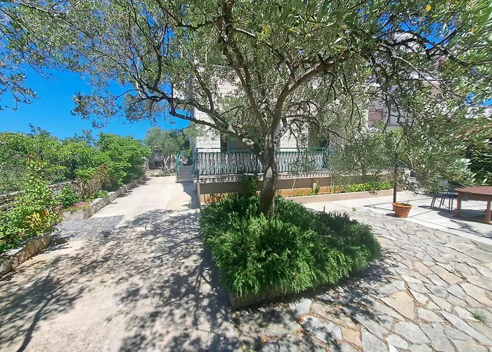 Apartament And Saric Jadrija